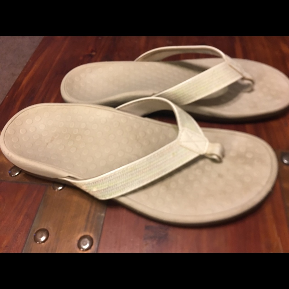 Women’s Vionic Thong Sandal